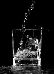 Гадание на желание. Стакан с водой.